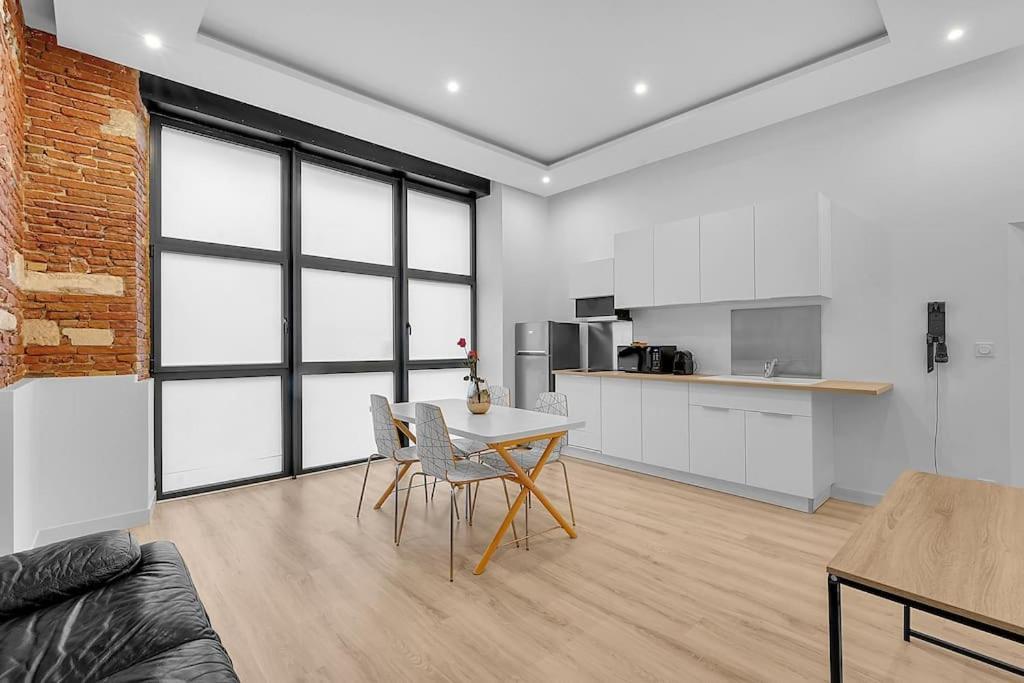 Loft Toulousain Atypique Renove A Neuf Toulouse Eksteriør bilde